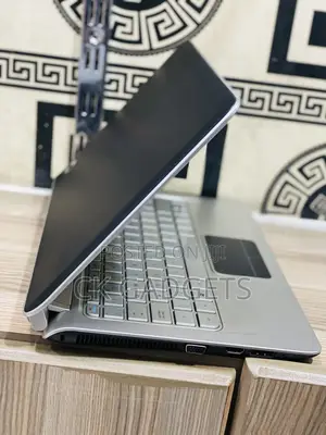 Laptop HP Pavilion 11 4GB Intel Core I3 HDD 350GB