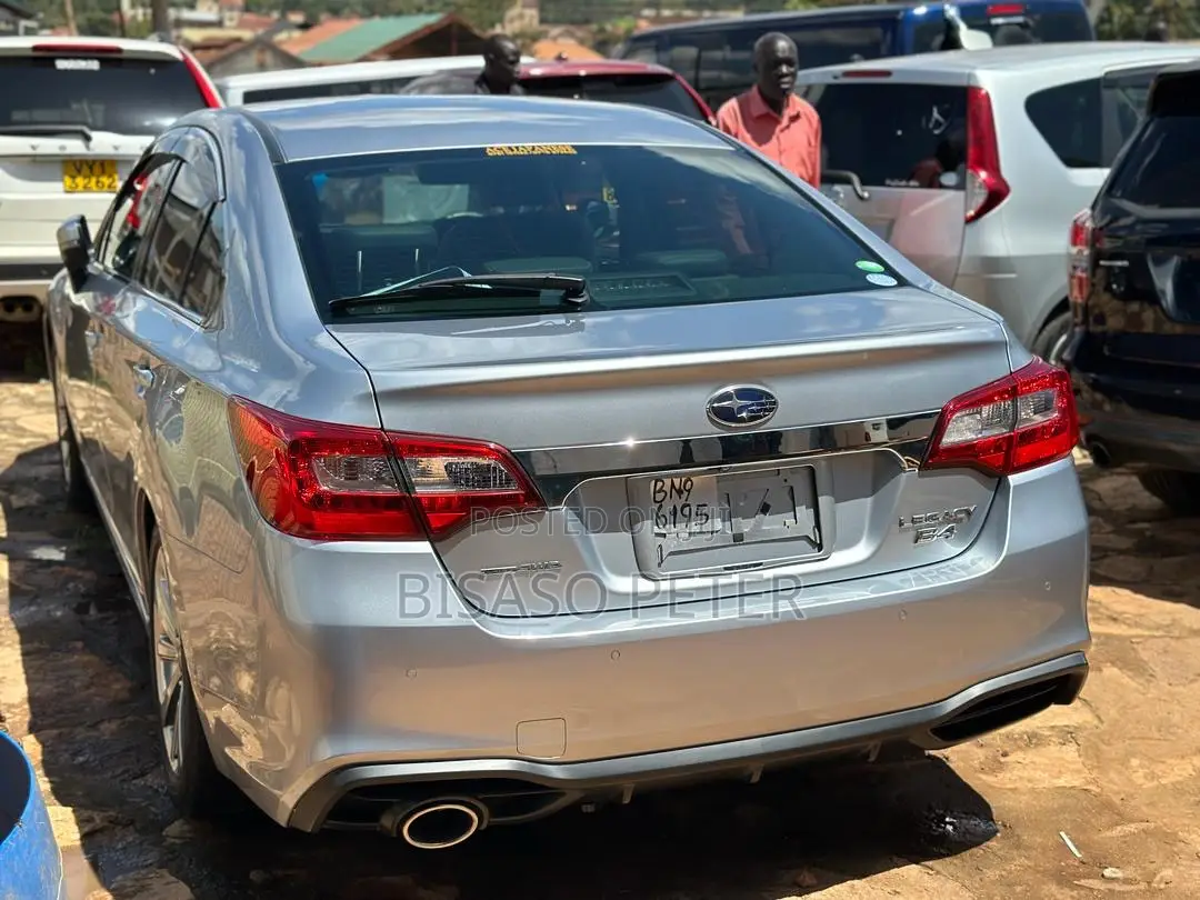 Subaru Legacy 2.5i Premium AWD 2017 Gray