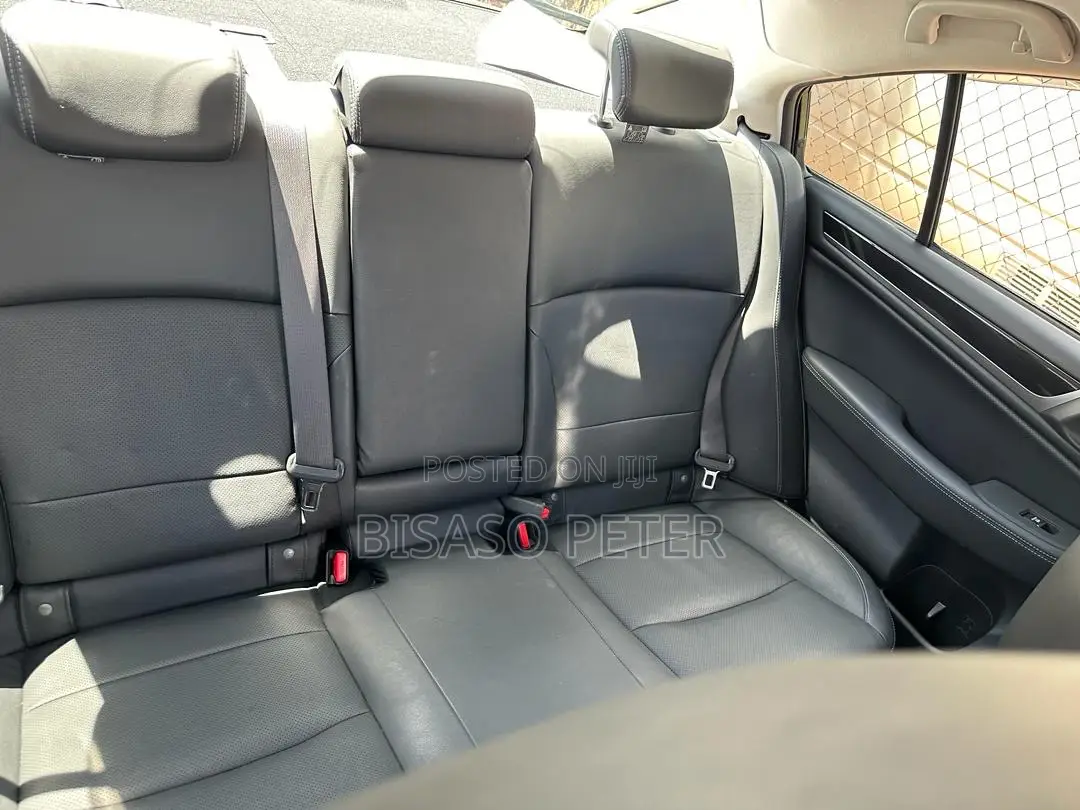Subaru Legacy 2.5i Premium AWD 2017 Gray