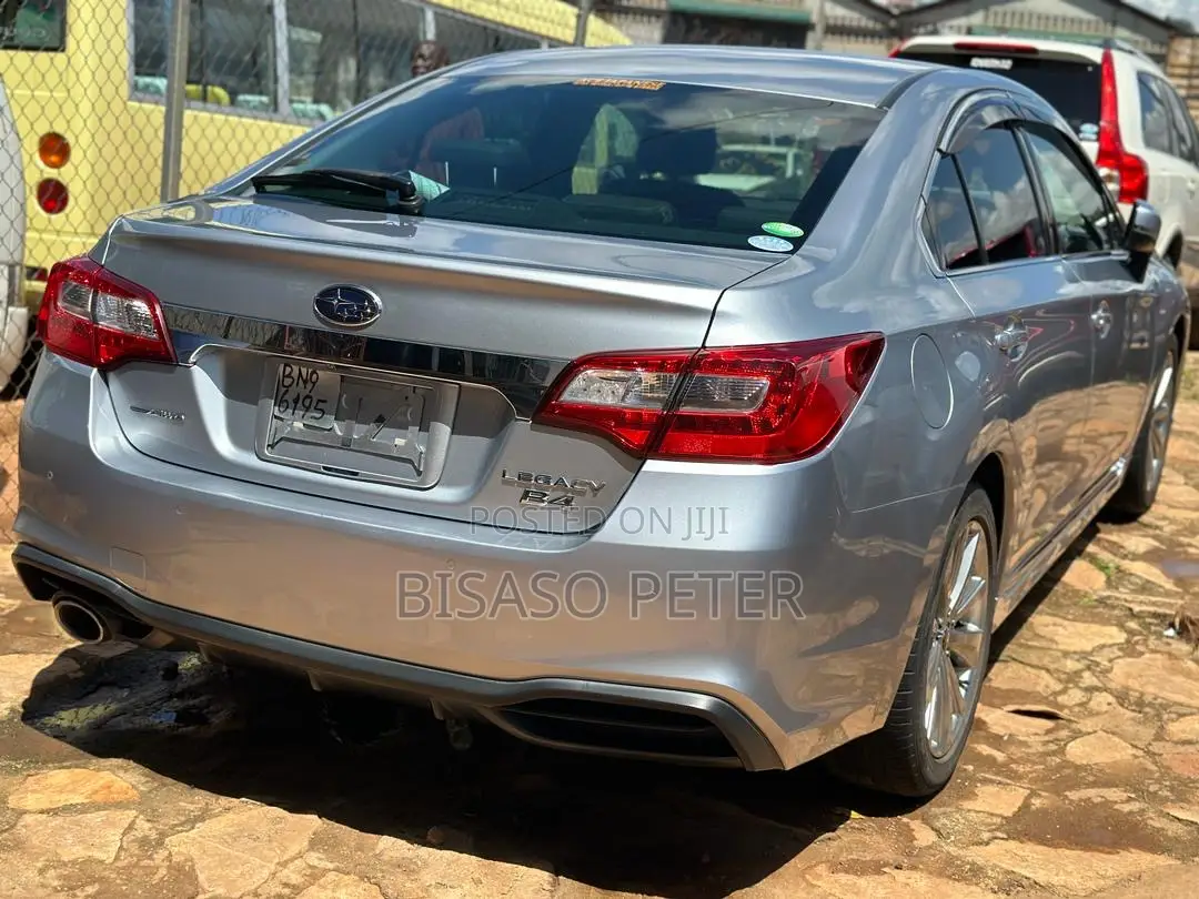 Subaru Legacy 2.5i Premium AWD 2017 Gray