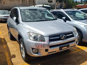 Toyota RAV4 2.5 2010 Silver
