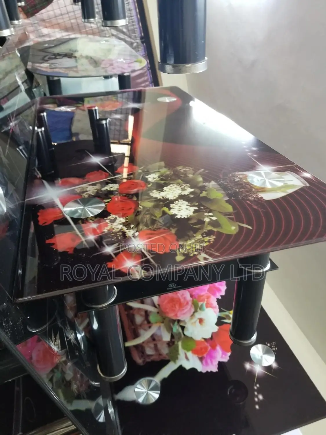 Rectangular Center Piece Glass Table /Good Designs