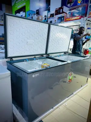 SPJ 960litres Double Door Chest/Deep Freezers \\ Cf960slw.