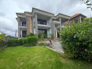 Furnished 6bdrm Mansion in Kisaasi Tarmacked, Nakawa for sale
