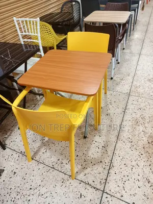 Bar and Restaurant Table Foldable Table