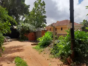 5bdrm Duplex in Makindye Kizungu, Division A for sale