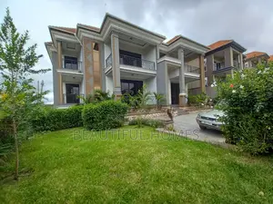 Furnished 6bdrm Duplex in Kisaasi, Nakawa for sale