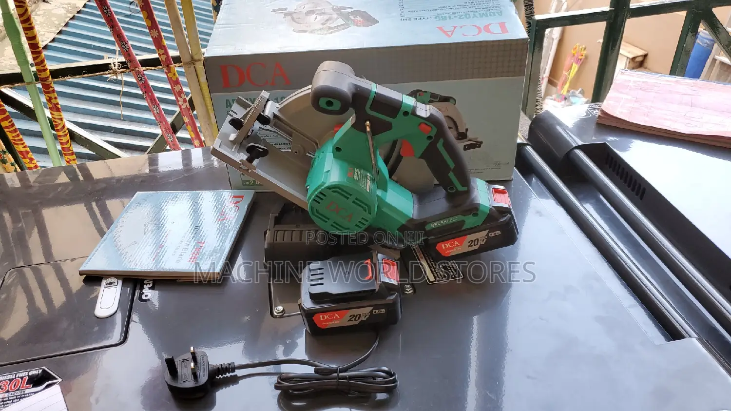 Rechargeable Circular Saw.