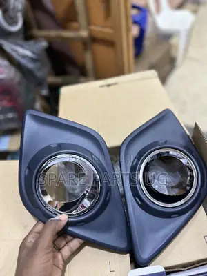 Hilux Revo 2015 - 2018 Foglamp / Spotlight Covers