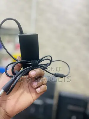 Hp Laptop Chargers. (7).