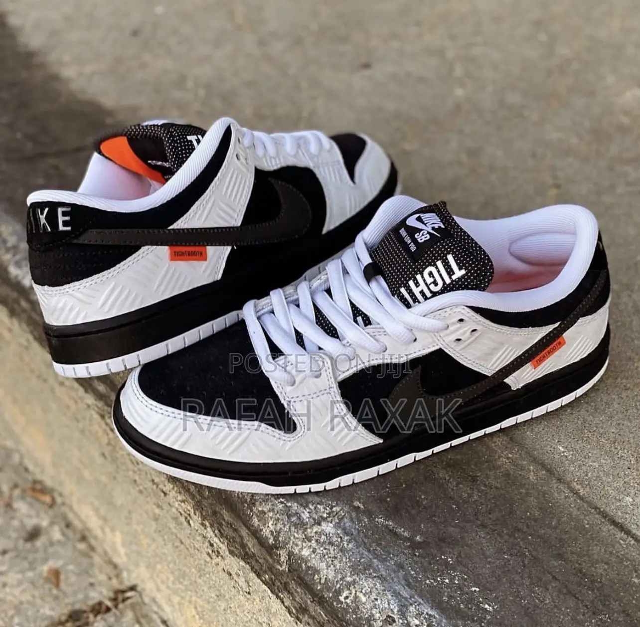 Original Nike SB Dunk Low Tight Booth Sneaker