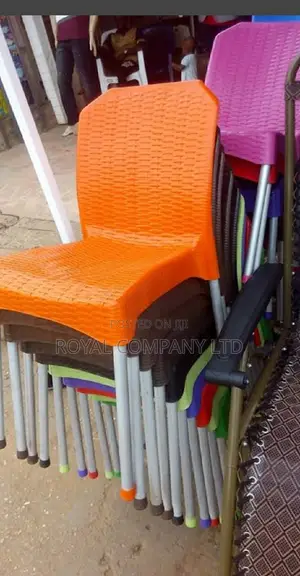 Plastic Chairs With Steel Stands/Restaurant /Dinning Room