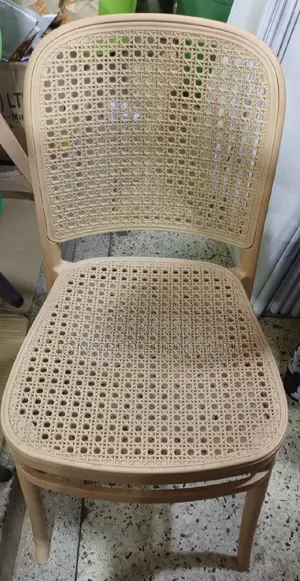 Plastic Bar and Restaurant Chair