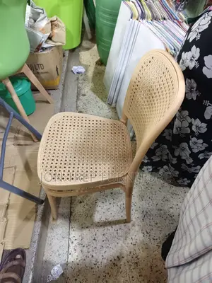 Plastic Bar and Restaurant Chair