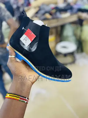 Men’S Classic G-Ten Suede Blue Sole Boot