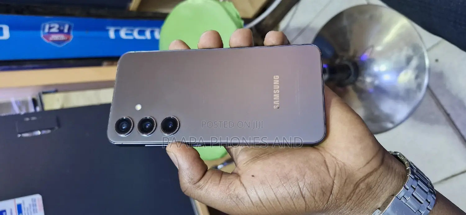 Samsung Galaxy S24 256 GB Gray
