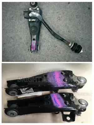 Lower Suspension Plates for Toyota Hiace Two Wheel Drive