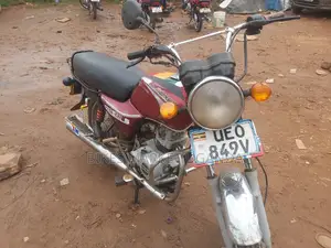 Bajaj Boxer 2018 Red