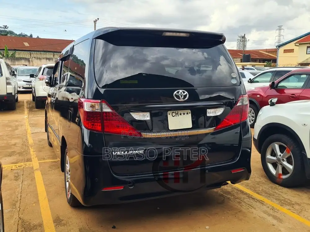 Toyota Vellfire 2011 Black