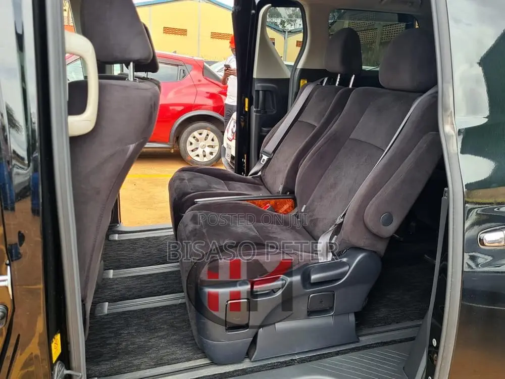 Toyota Vellfire 2011 Black