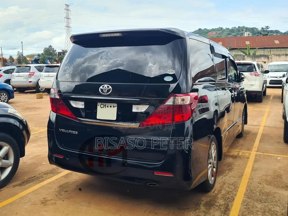 Toyota Vellfire 2011 Black