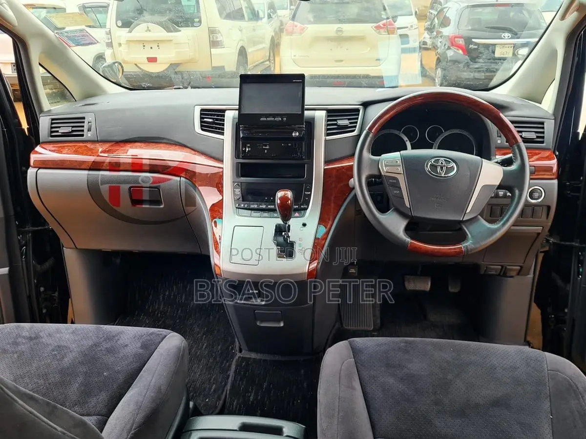 Toyota Vellfire 2011 Black