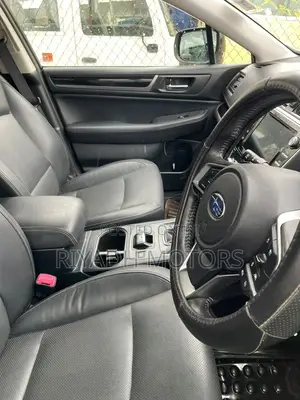 Subaru Legacy 2.5i AWD 2017 Gray