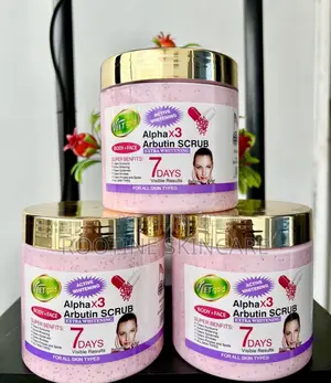 Veet Gold Alpha Arbutin Extra Whitening Scrub