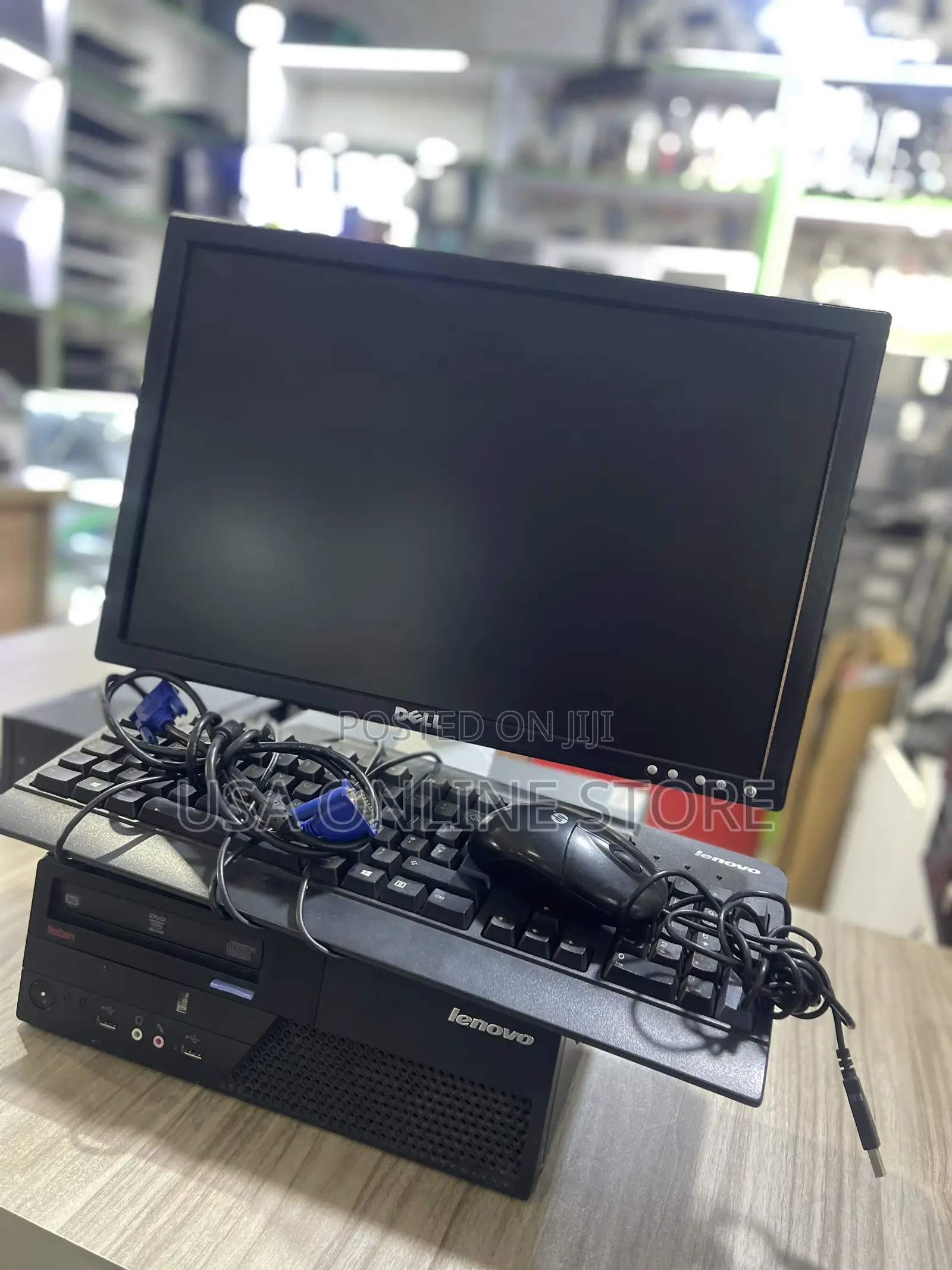 Desktop Computer Lenovo 4GB Intel Core I3 HDD 500GB