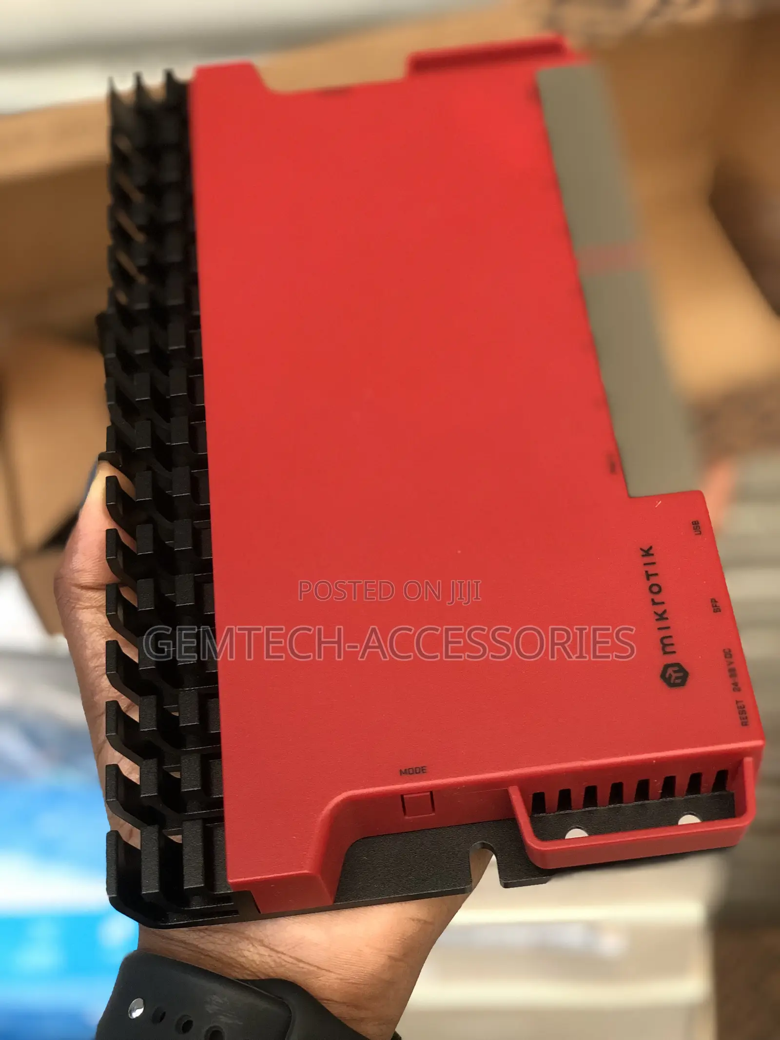 L009 Mikrotik Router Rackmountable/ Antenna