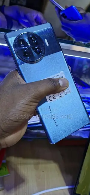 Tecno Spark 20 Pro Plus 256 GB Black