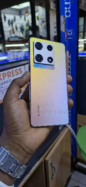 Infinix Note 30 Pro 256 GB Silver