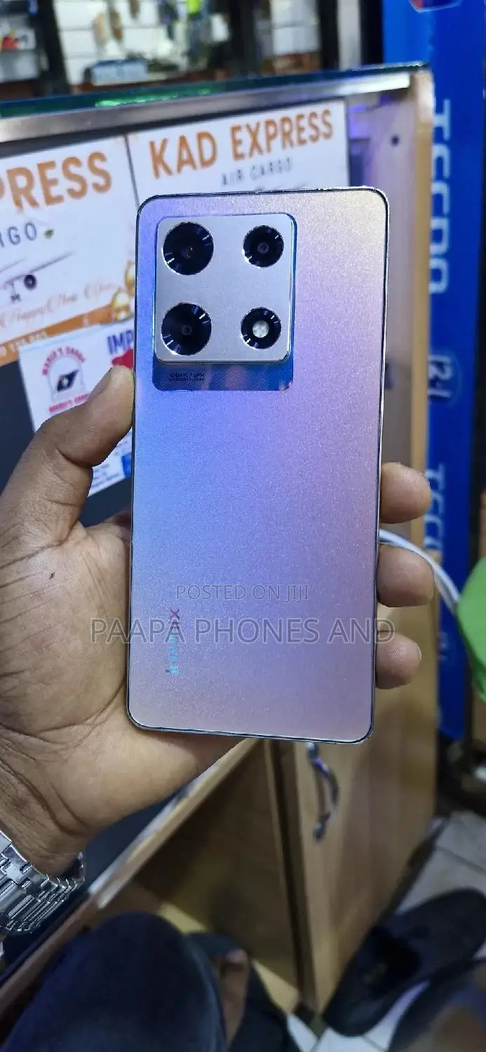 Infinix Note 30 Pro 256 GB Silver