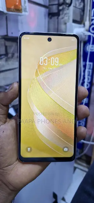Infinix Smart 8 128 GB Yellow