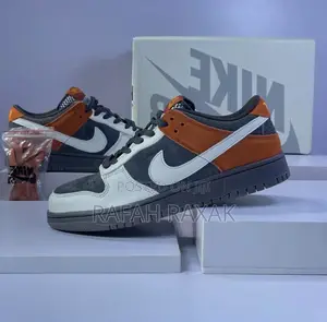 Original Nike SB Dunk Low “RED PANDA”Sneaker