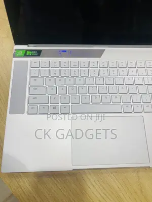 New Laptop Razer Blade Advanced 32GB Intel Core I7 SSD 1T
