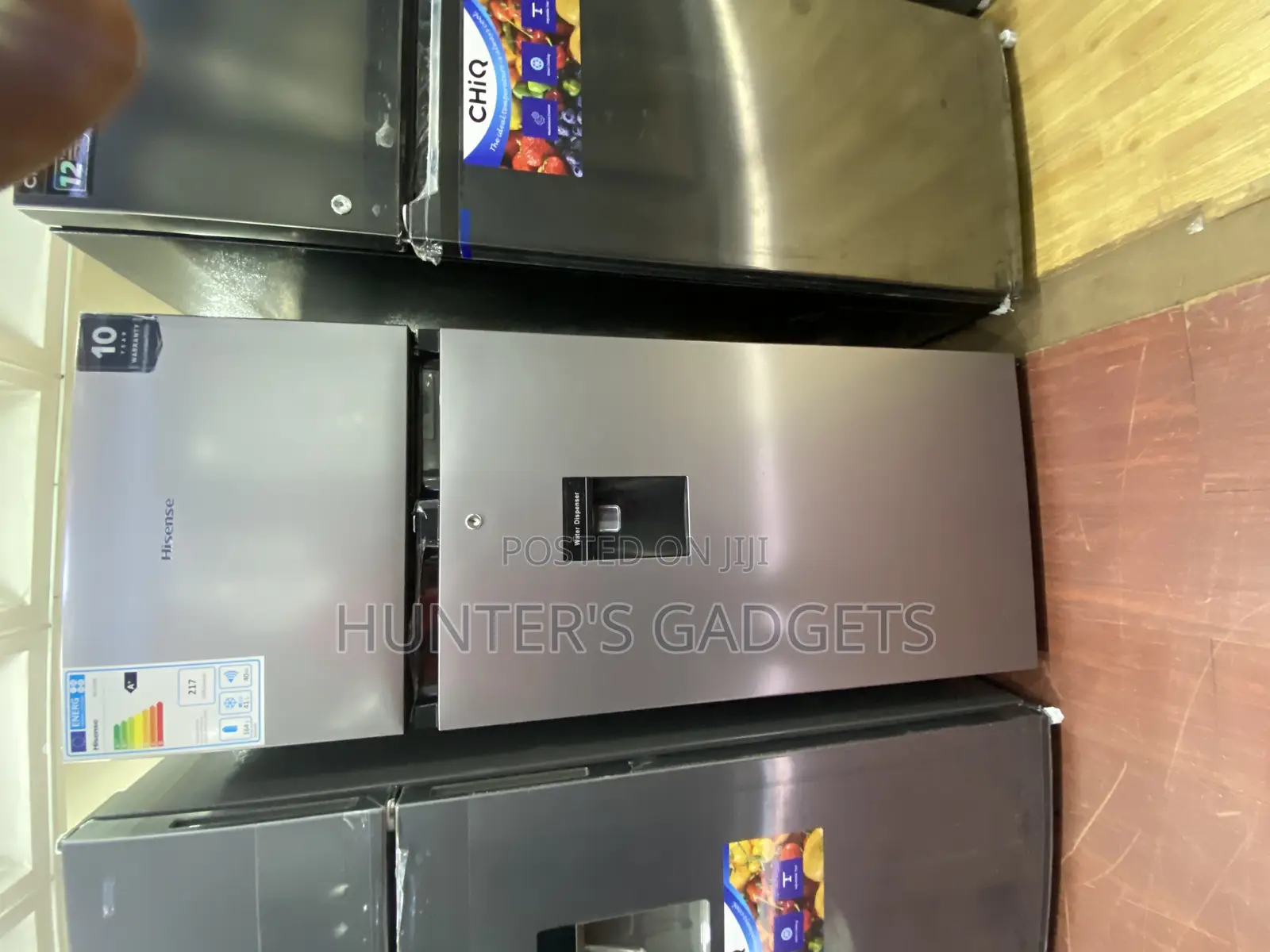 270 Litres Hisense Double Door With Water Dispenser