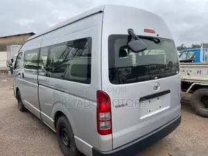 Toyota Grand HiAce 2016 Silver