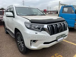 Toyota Land Cruiser Prado 2.8 2021 White