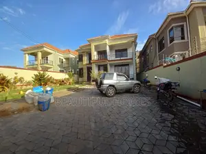 Furnished 6bdrm Duplex in Kiwatule Recreation, Nakawa for sale