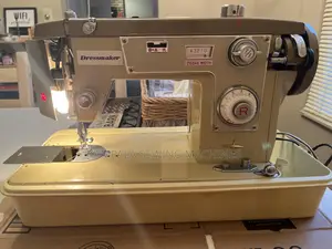 Zigzag Design Sewing Machines With Original Stands