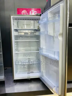 LG Refrigerator 201