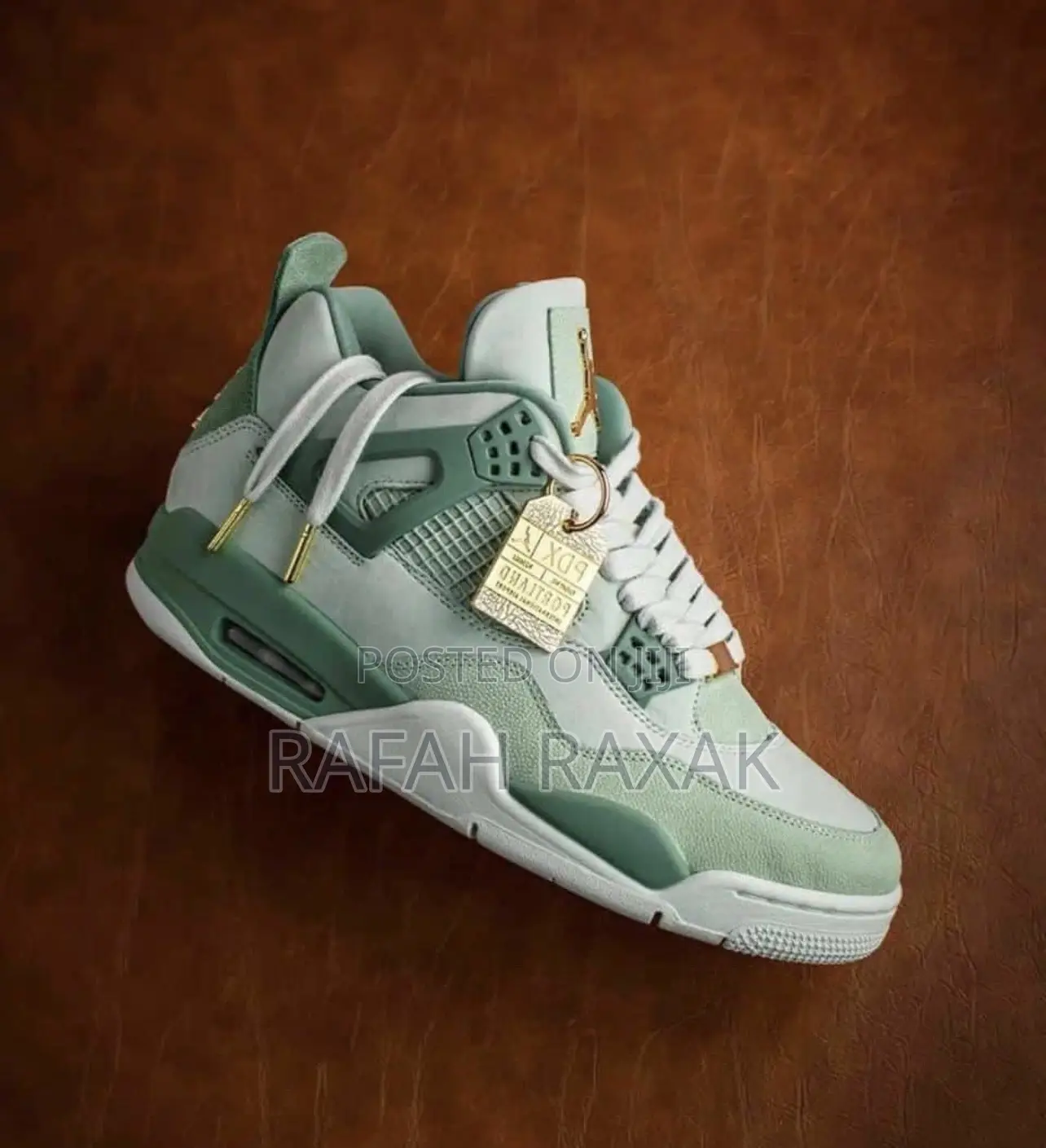 Original Air Jordan 4 “First Class” Portland Sneakers