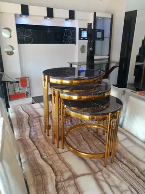 Coffee Tables Small 3,One Big. Makes 4 Tables