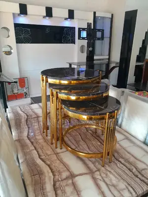 Coffee Tables Small 3,One Big. Makes 4 Tables