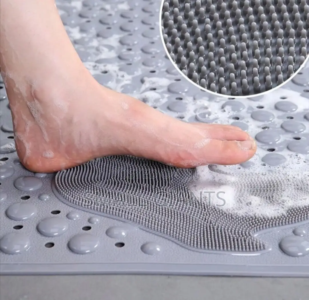 Non-Slip Shower / Door Mat With Suction Cups