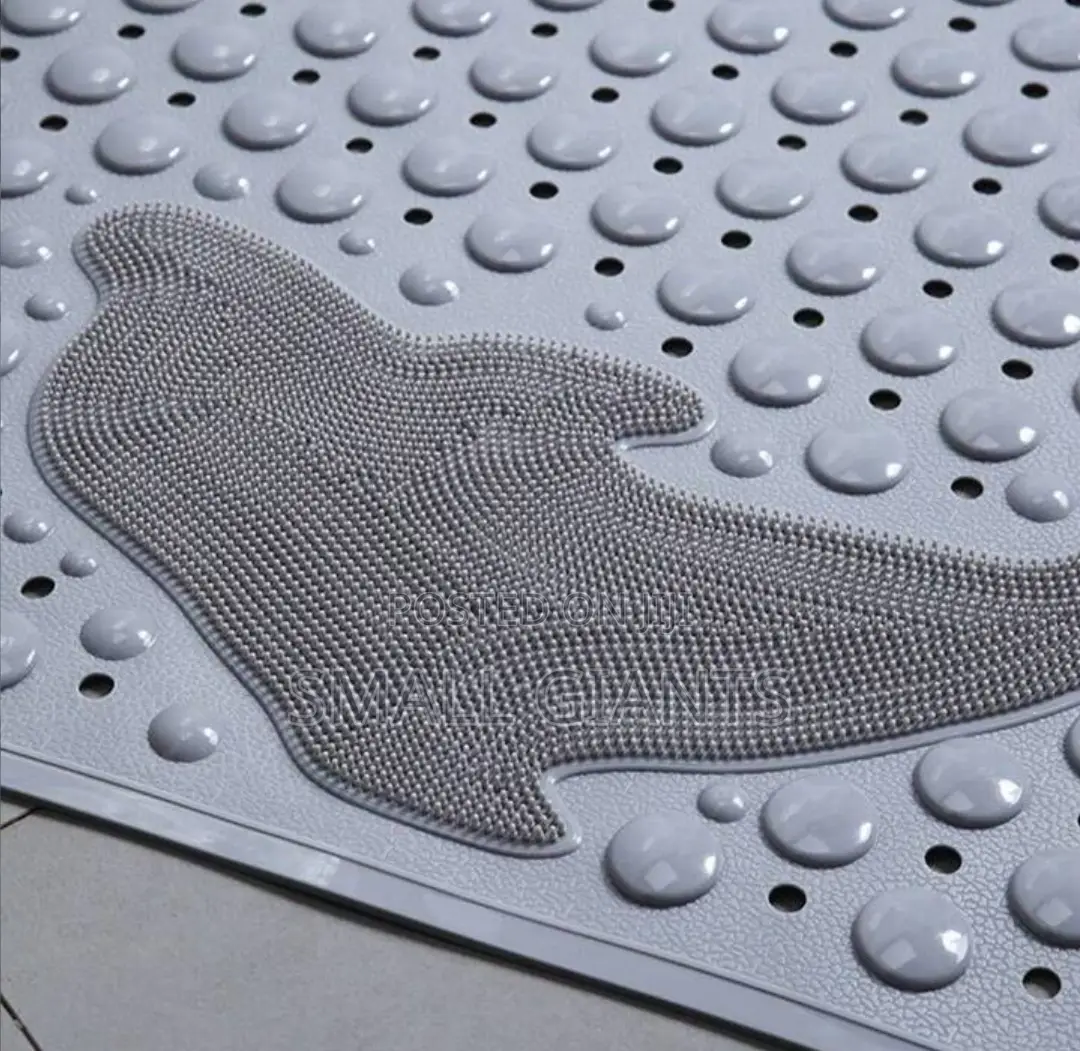 Non-Slip Shower / Door Mat With Suction Cups