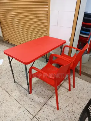 Foldable Plastic Table