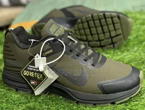 Original Green Nike Zoom Running Sneakers
