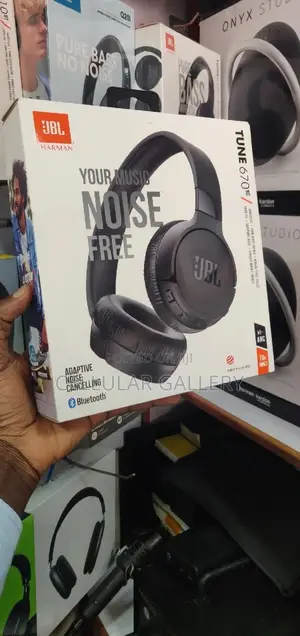 JBL Tune 670nc